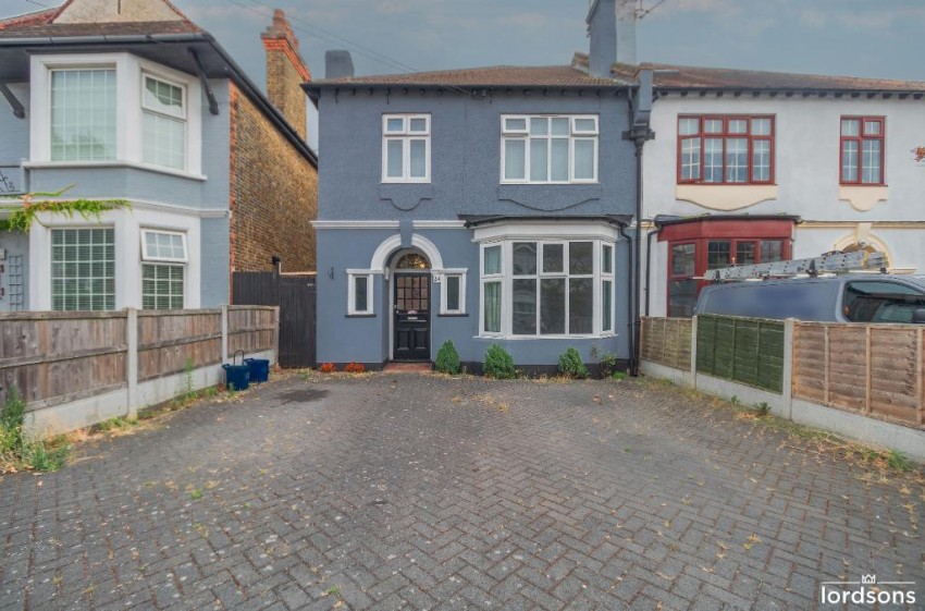 Images for Whitefriars Crescent, Westcliff on Sea