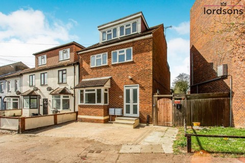 View Full Details for Southchurch Avenue, Southend-On-Sea