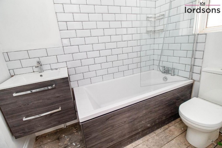 Images for Grosvenor Road, westcliff on sea