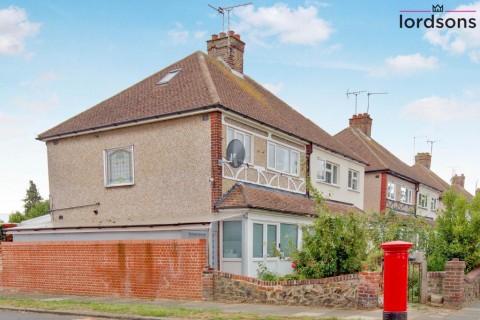 View Full Details for Bournemouth Park Road, Southend-on-Sea